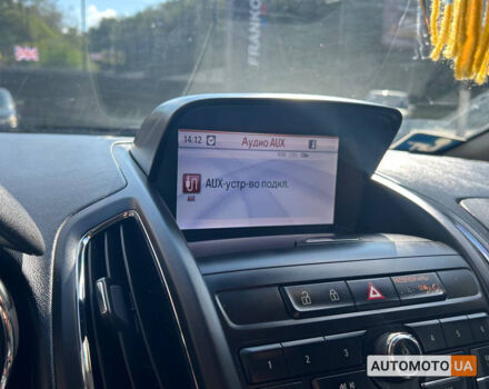 Бежевый Опель Зафира, объемом двигателя 2 л и пробегом 380 тыс. км за 7200 $, фото 12 на Automoto.ua