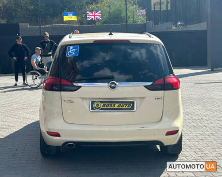 Бежевый Опель Зафира, объемом двигателя 2 л и пробегом 380 тыс. км за 7200 $, фото 4 на Automoto.ua