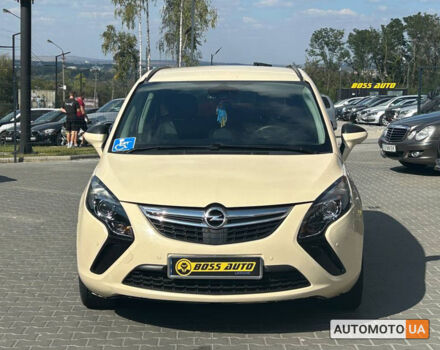 Бежевый Опель Зафира, объемом двигателя 2 л и пробегом 380 тыс. км за 7200 $, фото 1 на Automoto.ua