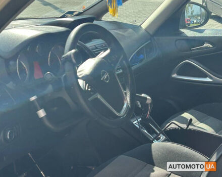 Бежевый Опель Зафира, объемом двигателя 2 л и пробегом 380 тыс. км за 7200 $, фото 7 на Automoto.ua