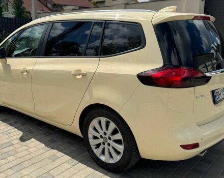 Бежевый Опель Зафира, объемом двигателя 2 л и пробегом 307 тыс. км за 10600 $, фото 2 на Automoto.ua