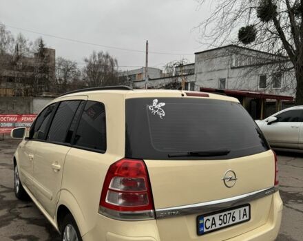 Бежевый Опель Зафира, объемом двигателя 1.7 л и пробегом 370 тыс. км за 5999 $, фото 2 на Automoto.ua