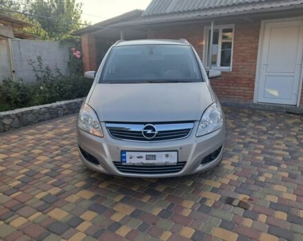 Бежевий Опель Зафіра, об'ємом двигуна 1.8 л та пробігом 250 тис. км за 5800 $, фото 1 на Automoto.ua