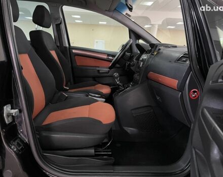 Чорний Опель Зафіра, об'ємом двигуна 0 л та пробігом 227 тис. км за 6900 $, фото 12 на Automoto.ua