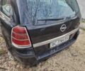 Черный Опель Зафира, объемом двигателя 1.6 л и пробегом 300 тыс. км за 2700 $, фото 2 на Automoto.ua