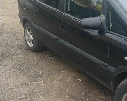 Черный Опель Зафира, объемом двигателя 2.2 л и пробегом 260 тыс. км за 2500 $, фото 6 на Automoto.ua