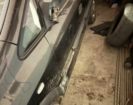 Черный Опель Зафира, объемом двигателя 2 л и пробегом 285 тыс. км за 1600 $, фото 7 на Automoto.ua