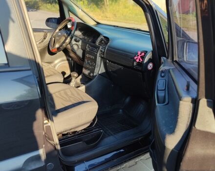 Черный Опель Зафира, объемом двигателя 1.8 л и пробегом 312 тыс. км за 3550 $, фото 10 на Automoto.ua