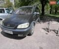 Черный Опель Зафира, объемом двигателя 2 л и пробегом 300 тыс. км за 2950 $, фото 1 на Automoto.ua