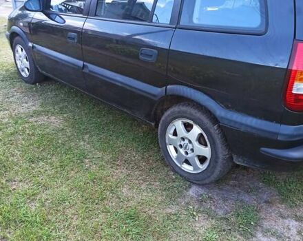 Черный Опель Зафира, объемом двигателя 1.6 л и пробегом 230 тыс. км за 3200 $, фото 1 на Automoto.ua