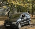 Черный Опель Зафира, объемом двигателя 1.9 л и пробегом 200 тыс. км за 1305 $, фото 1 на Automoto.ua