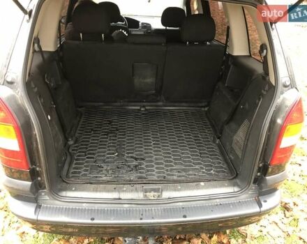 Черный Опель Зафира, объемом двигателя 1.8 л и пробегом 253 тыс. км за 4700 $, фото 5 на Automoto.ua