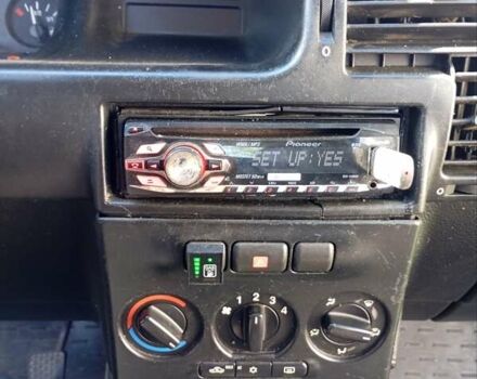 Черный Опель Зафира, объемом двигателя 1.8 л и пробегом 210 тыс. км за 4000 $, фото 3 на Automoto.ua