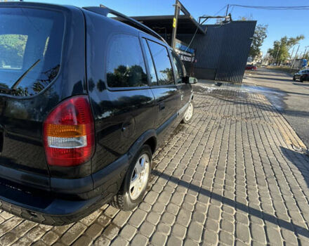 Черный Опель Зафира, объемом двигателя 2 л и пробегом 230 тыс. км за 3400 $, фото 3 на Automoto.ua