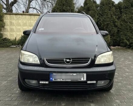 Черный Опель Зафира, объемом двигателя 1.8 л и пробегом 280 тыс. км за 2600 $, фото 2 на Automoto.ua