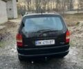Черный Опель Зафира, объемом двигателя 2 л и пробегом 252 тыс. км за 3750 $, фото 2 на Automoto.ua