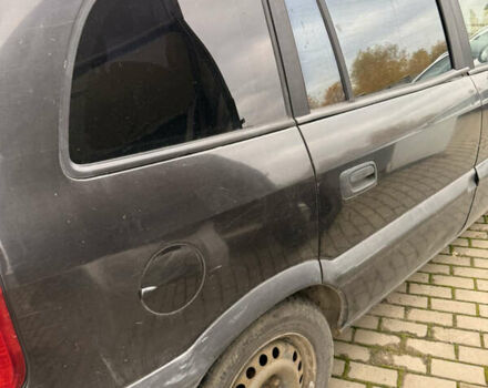 Черный Опель Зафира, объемом двигателя 2.2 л и пробегом 300 тыс. км за 1700 $, фото 6 на Automoto.ua