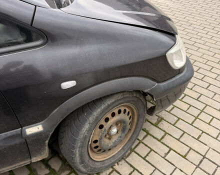 Черный Опель Зафира, объемом двигателя 2.2 л и пробегом 300 тыс. км за 1700 $, фото 8 на Automoto.ua