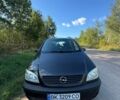 Черный Опель Зафира, объемом двигателя 1.6 л и пробегом 207 тыс. км за 3200 $, фото 1 на Automoto.ua