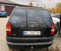 Черный Опель Зафира, объемом двигателя 2.2 л и пробегом 300 тыс. км за 1700 $, фото 5 на Automoto.ua