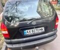 Черный Опель Зафира, объемом двигателя 1.6 л и пробегом 300 тыс. км за 1700 $, фото 1 на Automoto.ua