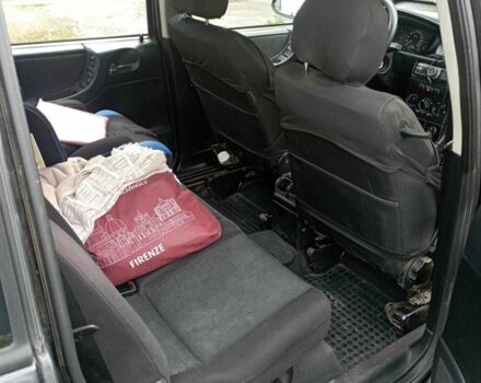 Чорний Опель Зафіра, об'ємом двигуна 2 л та пробігом 245 тис. км за 2613 $, фото 4 на Automoto.ua