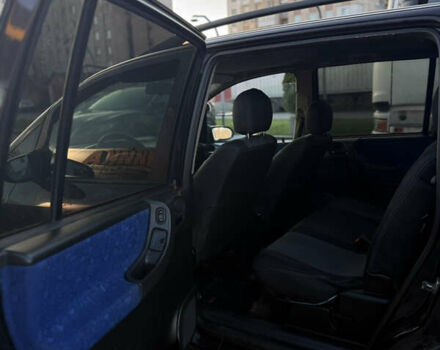 Черный Опель Зафира, объемом двигателя 2.2 л и пробегом 343 тыс. км за 3399 $, фото 15 на Automoto.ua