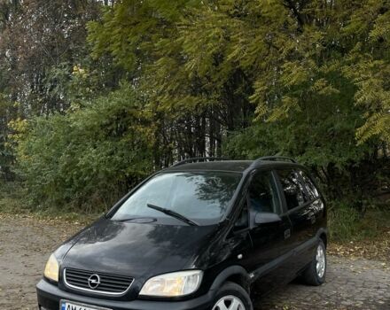 Черный Опель Зафира, объемом двигателя 2.2 л и пробегом 359 тыс. км за 3399 $, фото 1 на Automoto.ua