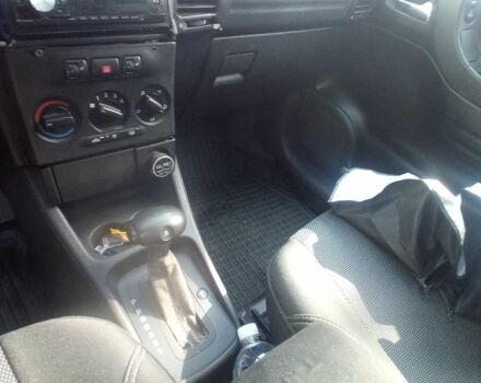 Черный Опель Зафира, объемом двигателя 2 л и пробегом 443 тыс. км за 2700 $, фото 6 на Automoto.ua