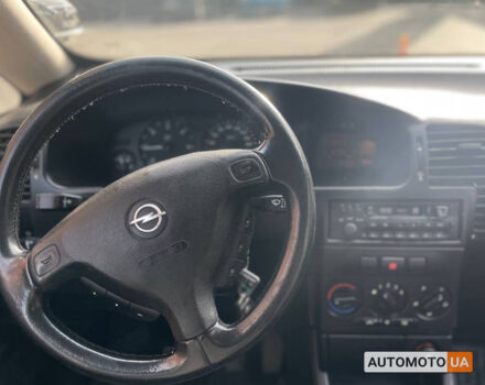 Черный Опель Зафира, объемом двигателя 2.2 л и пробегом 420 тыс. км за 3500 $, фото 9 на Automoto.ua