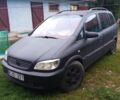 Черный Опель Зафира, объемом двигателя 1.8 л и пробегом 250 тыс. км за 1000 $, фото 1 на Automoto.ua