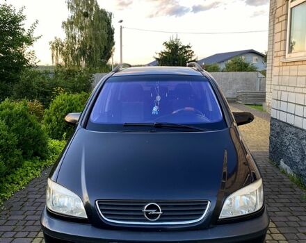 Чорний Опель Зафіра, об'ємом двигуна 2 л та пробігом 355 тис. км за 4000 $, фото 1 на Automoto.ua