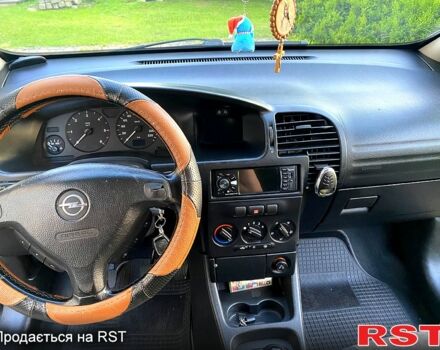 Чорний Опель Зафіра, об'ємом двигуна 2 л та пробігом 355 тис. км за 4000 $, фото 7 на Automoto.ua