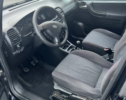 Черный Опель Зафира, объемом двигателя 2.2 л и пробегом 342 тыс. км за 4299 $, фото 12 на Automoto.ua