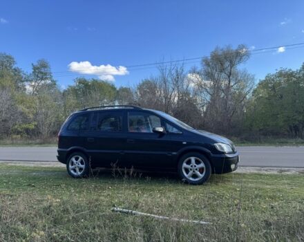 Черный Опель Зафира, объемом двигателя 2 л и пробегом 230 тыс. км за 1800 $, фото 3 на Automoto.ua