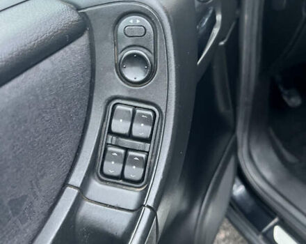 Черный Опель Зафира, объемом двигателя 2.2 л и пробегом 342 тыс. км за 4299 $, фото 13 на Automoto.ua