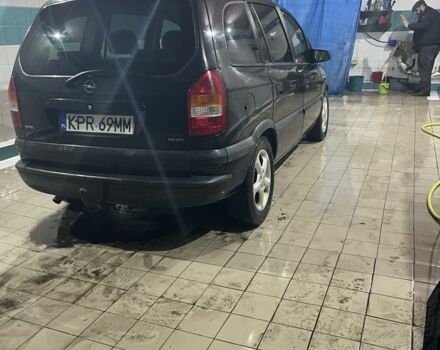 Черный Опель Зафира, объемом двигателя 2 л и пробегом 200 тыс. км за 1100 $, фото 1 на Automoto.ua