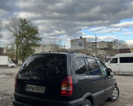 Черный Опель Зафира, объемом двигателя 2.2 л и пробегом 359 тыс. км за 3399 $, фото 4 на Automoto.ua