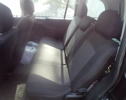 Черный Опель Зафира, объемом двигателя 2 л и пробегом 443 тыс. км за 2700 $, фото 8 на Automoto.ua