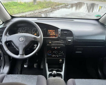 Черный Опель Зафира, объемом двигателя 2.2 л и пробегом 342 тыс. км за 4299 $, фото 19 на Automoto.ua