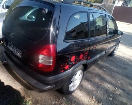 Черный Опель Зафира, объемом двигателя 2 л и пробегом 443 тыс. км за 2700 $, фото 1 на Automoto.ua