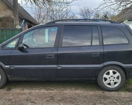 Черный Опель Зафира, объемом двигателя 2 л и пробегом 1 тыс. км за 3800 $, фото 7 на Automoto.ua