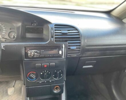 Чорний Опель Зафіра, об'ємом двигуна 2 л та пробігом 356 тис. км за 3455 $, фото 13 на Automoto.ua