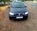 Черный Опель Зафира, объемом двигателя 1.6 л и пробегом 321 тыс. км за 3700 $, фото 1 на Automoto.ua