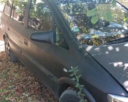 Черный Опель Зафира, объемом двигателя 1.8 л и пробегом 250 тыс. км за 1000 $, фото 7 на Automoto.ua