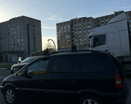 Черный Опель Зафира, объемом двигателя 2.2 л и пробегом 343 тыс. км за 3399 $, фото 5 на Automoto.ua