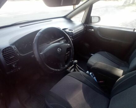 Черный Опель Зафира, объемом двигателя 2 л и пробегом 443 тыс. км за 2700 $, фото 10 на Automoto.ua