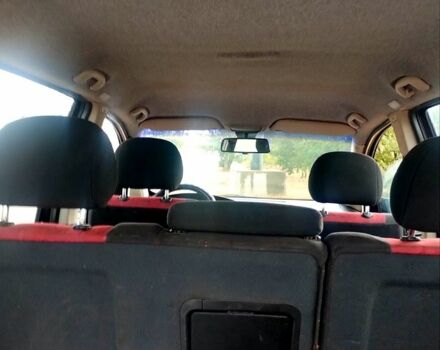 Черный Опель Зафира, объемом двигателя 1.6 л и пробегом 321 тыс. км за 3700 $, фото 11 на Automoto.ua