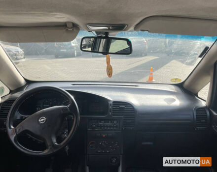 Черный Опель Зафира, объемом двигателя 2.2 л и пробегом 420 тыс. км за 3500 $, фото 10 на Automoto.ua