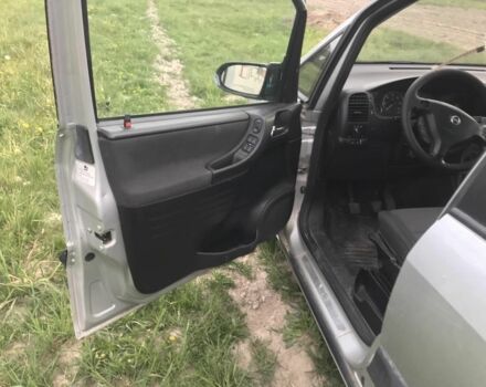 Черный Опель Зафира, объемом двигателя 2.2 л и пробегом 300 тыс. км за 700 $, фото 3 на Automoto.ua